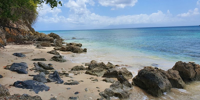 Our car rental locations across seven mile beach