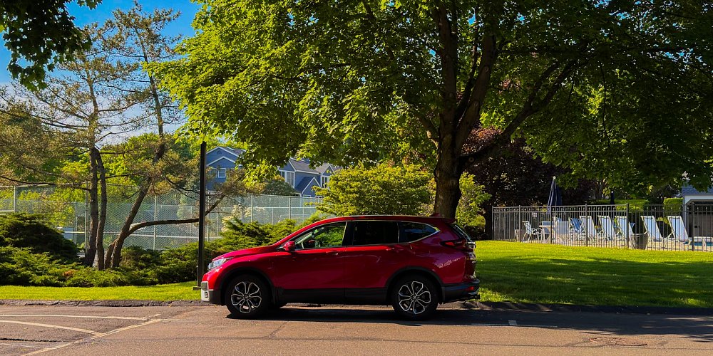 Explore our car rental fleet in the Cayman Islands rent standard suv hybrid